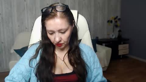 tyramories online show from February 25, 12:04 pm