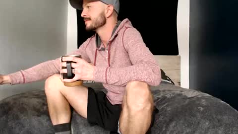 Snapshot of tyronemattias chatting on January 17, 8:44 pm Tyrone Mattias online show from January 17, 8:44 pm