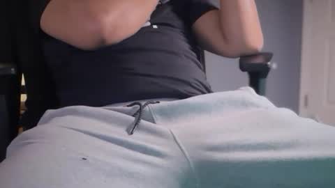 Snapshot of tysean1 chatting on March 4, 7:51 am Slong Dong online show from March 4, 7:51 am