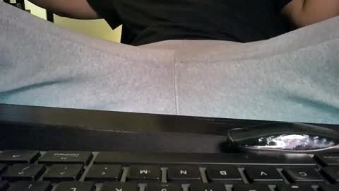 Snapshot of tysean1 chatting on December 2, 8:52 am Slong Dong online show from December 2, 8:52 am