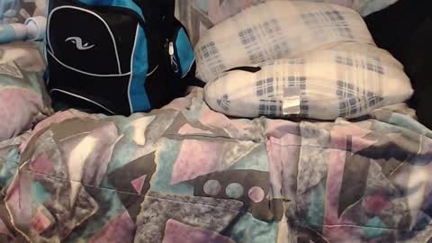 Snapshot of tyson2525 chatting on January 18, 5:33 am Helena and Tyson online show from January 18, 5:33 am