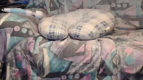 Snapshot of tyson2525 chatting on February 15, 4:31 am Helena and Tyson online show from February 15, 4:31 am