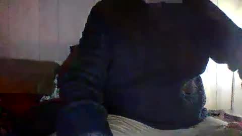 Snapshot of u_caught_us chatting on January 5, 2:27 am u_caught_us online show from January 5, 2:27 am