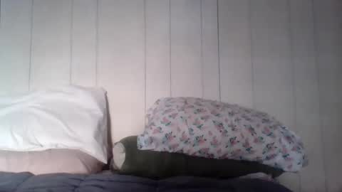 Snapshot of u_caught_us chatting on February 1, 1:41 pm u_caught_us online show from February 1, 1:41 pm