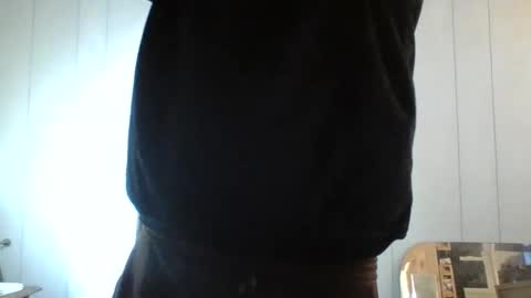 Snapshot of u_caught_us chatting on March 3, 12:48 am u_caught_us online show from March 3, 12:48 am