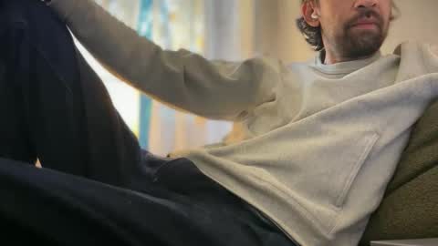 Snapshot of ubehalaya chatting on November 9, 8:29 pm Ross online show from November 9, 8:29 pm