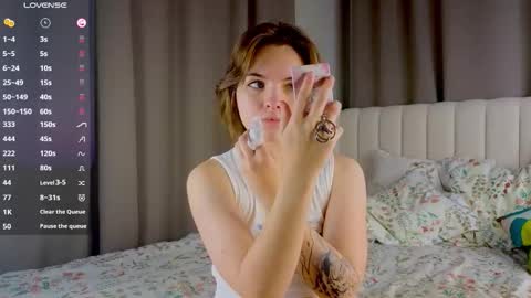 Polly online show from October 13, 3:12 pm