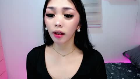 urbbgirl alliah online show from April 4, 11:57 pm