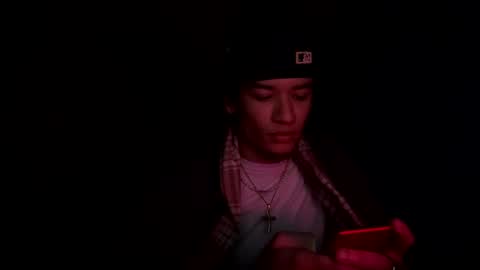 Snapshot of uhdummy chatting on January 8, 2:46 pm snap mixedaddyx ig drexdummy online show from January 8, 2:46 pm