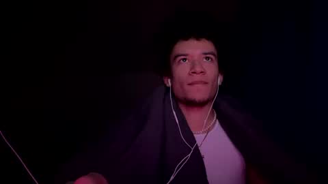 Snapshot of uhdummy chatting on January 28, 3:47 am snap mixedaddyx ig drexdummy online show from January 28, 3:47 am