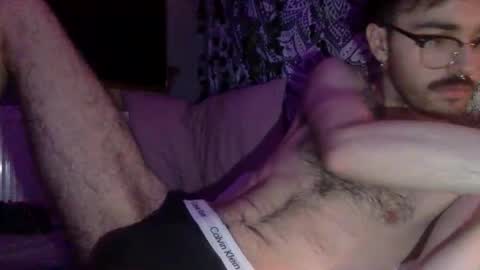 Snapshot of uhhstephen chatting on November 5, 10:10 pm uhhstephen online show from November 5, 10:10 pm