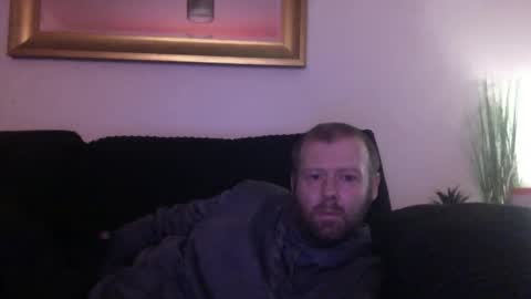 Snapshot of ukmatty3 chatting on February 12, 11:41 pm ukmatty3 online show from February 12, 11:41 pm