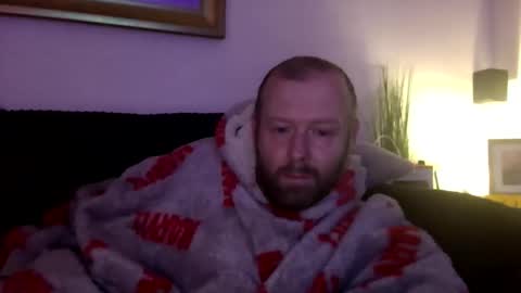 Snapshot of ukmatty3 chatting on October 20, 9:04 pm ukmatty3 online show from October 20, 9:04 pm