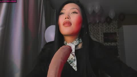 uko sa online show from November 30, 3:38 pm