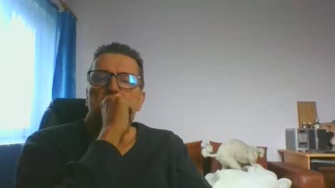 ulmeni4 online show from December 21, 11:55 am