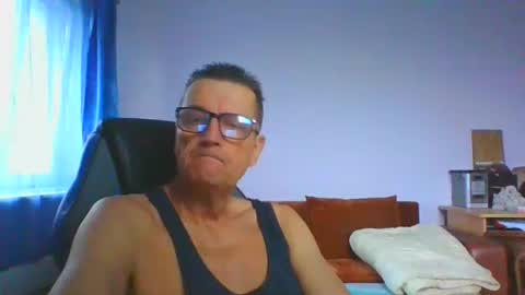 ulmeni4 online show from December 14, 7:58 am