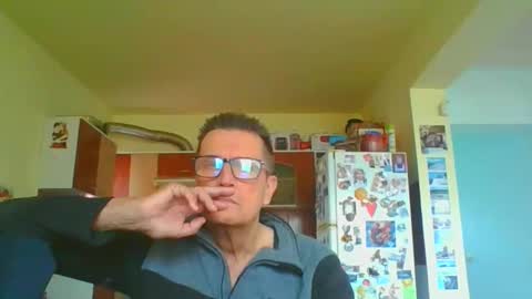 Snapshot of ulmeni4 chatting on March 26, 1:49 pm ulmeni4 online show from March 26, 1:49 pm