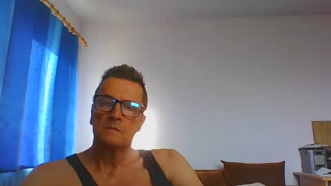 ulmeni4 online show from May 30, 3:31 pm