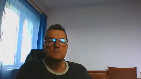 ulmeni4 online show from May 31, 1:29 pm