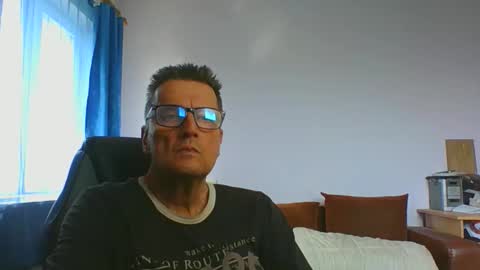 ulmeni4 online show from June 3, 2:19 pm