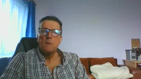 ulmeni7 online show from November 28, 10:40 am