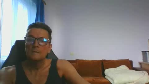 ulmeni7 online show from November 29, 8:50 am