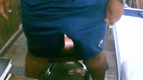 Snapshot of ulmo_br chatting on February 24, 1:02 am ulmo_br online show from February 24, 1:02 am