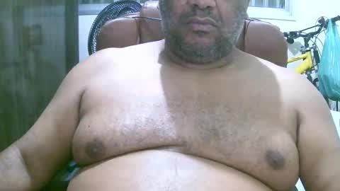 Snapshot of ulmo_br chatting on September 15, 12:43 am ulmo_br online show from September 15, 12:43 am