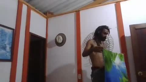 Snapshot of ulramon11 chatting on December 12, 5:31 am ulramon11 online show from December 12, 5:31 am