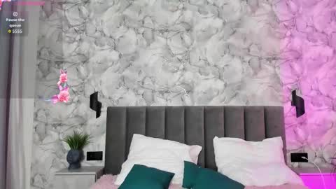 Melena online show from October 25, 1:46 am