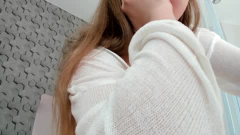 Melena online show from April 10, 2:39 am