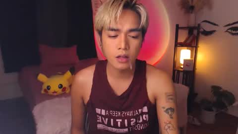 Snapshot of ultimatesexytrans chatting on February 17, 5:43 pm Alex online show from February 17, 5:43 pm