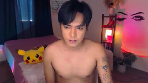 Snapshot of ultimatesexytrans chatting on February 24, 1:35 am Alex online show from February 24, 1:35 am