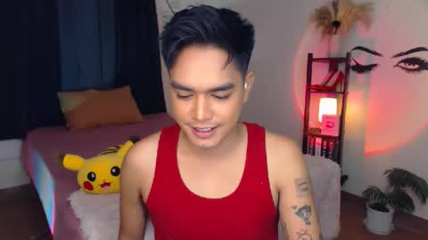 Snapshot of ultimatesexytrans chatting on February 25, 8:09 pm Alex online show from February 25, 8:09 pm