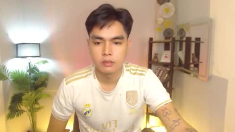 Snapshot of ultimatesexytrans chatting on October 25, 7:30 pm Alex online show from October 25, 7:30 pm