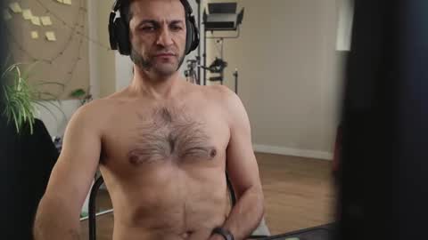 ultratoaster online show from March 10, 8:45 pm