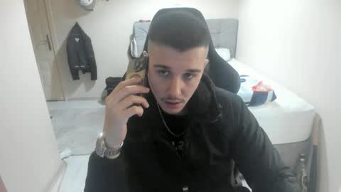 Snapshot of ulxer chatting on November 8, 8:51 pm hi im mike tyson - online show from November 8, 8:51 pm