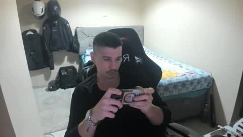 hi im mike tyson -  online show from May 3, 7:31 pm