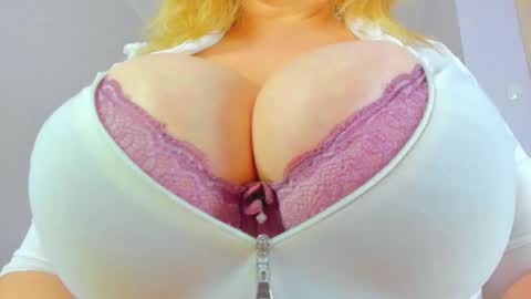 umnizza7777 online show from February 13, 9:38 am