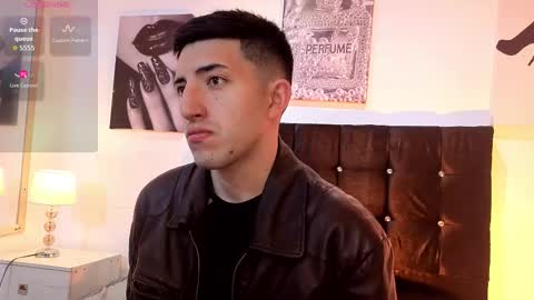 un_sluttyy online show from February 19, 10:55 am