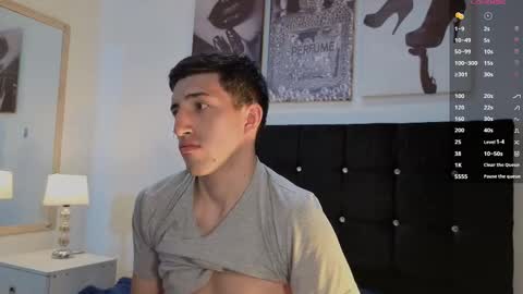 un_sluttyy online show from March 12, 11:49 am