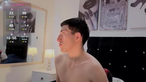 un_sluttyy online show from March 14, 11:26 am