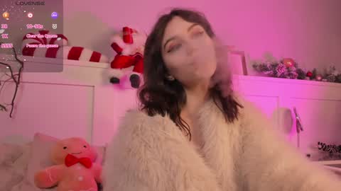 Snapshot of una_medisson chatting on December 25, 9:34 am Una online show from December 25, 9:34 am