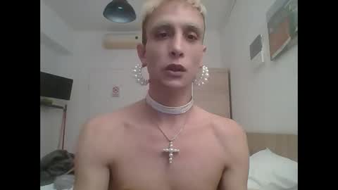 Snapshot of unadiosa chatting on February 3, 8:30 am unadiosa online show from February 3, 8:30 am