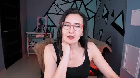 UnaTera online show from January 11, 9:03 am