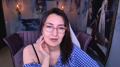 Snapshot of unatera chatting on May 10, 6:18 am UnaTera online show from May 10, 6:18 am