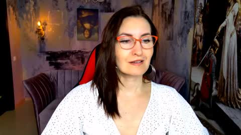 Snapshot of unatera chatting on May 17, 6:11 am UnaTera online show from May 17, 6:11 am