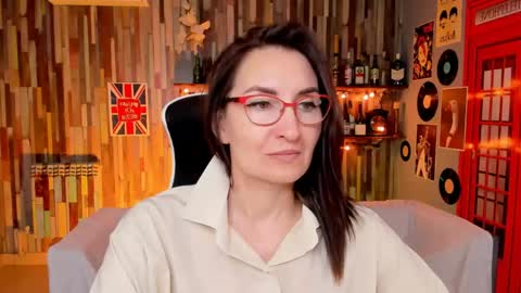 Snapshot of unatera chatting on June 7, 5:55 am UnaTera online show from June 7, 5:55 am