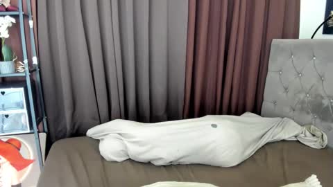 uncensoredcock1 online show from December 20, 6:15 pm