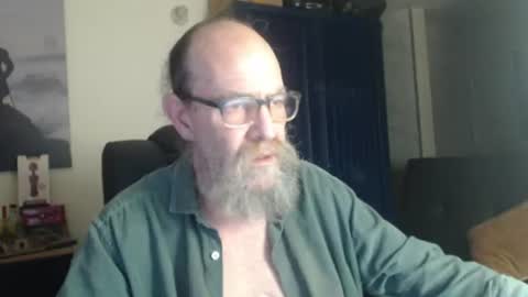 Uncle Hottie online show from July 12, 5:20 am